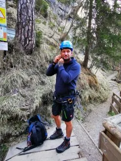 LACD Protector 2.0 - Kletterhelm 21 LACD Protector 2.0 - Kletterhelm -Schlingen Verkäufe lacd protector 20 kletterhelm 1d160e3bd41b2c244a1fa67fbbc1ece0 1